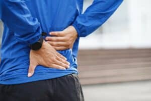 back pain from glomerulonephritis